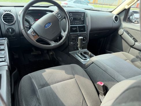 Used 2010 Ford Explorer Sport Trac XLT RWD image 33