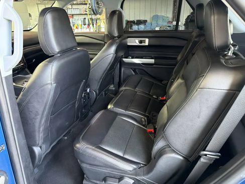 Used 2021 Ford Explorer Limited w/ Equipment Group 301A image 11