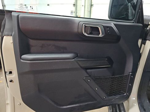 Used 2025 Ford Bronco Outer Banks image 15