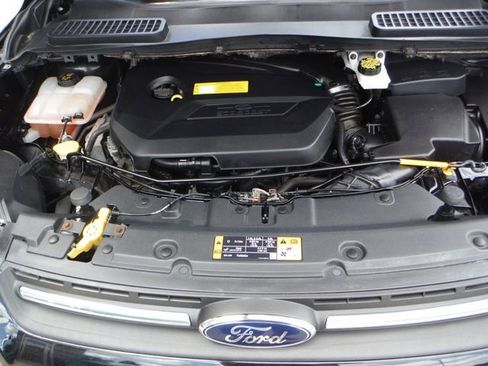 Used 2016 Ford Escape SE AWD/4WD image 9