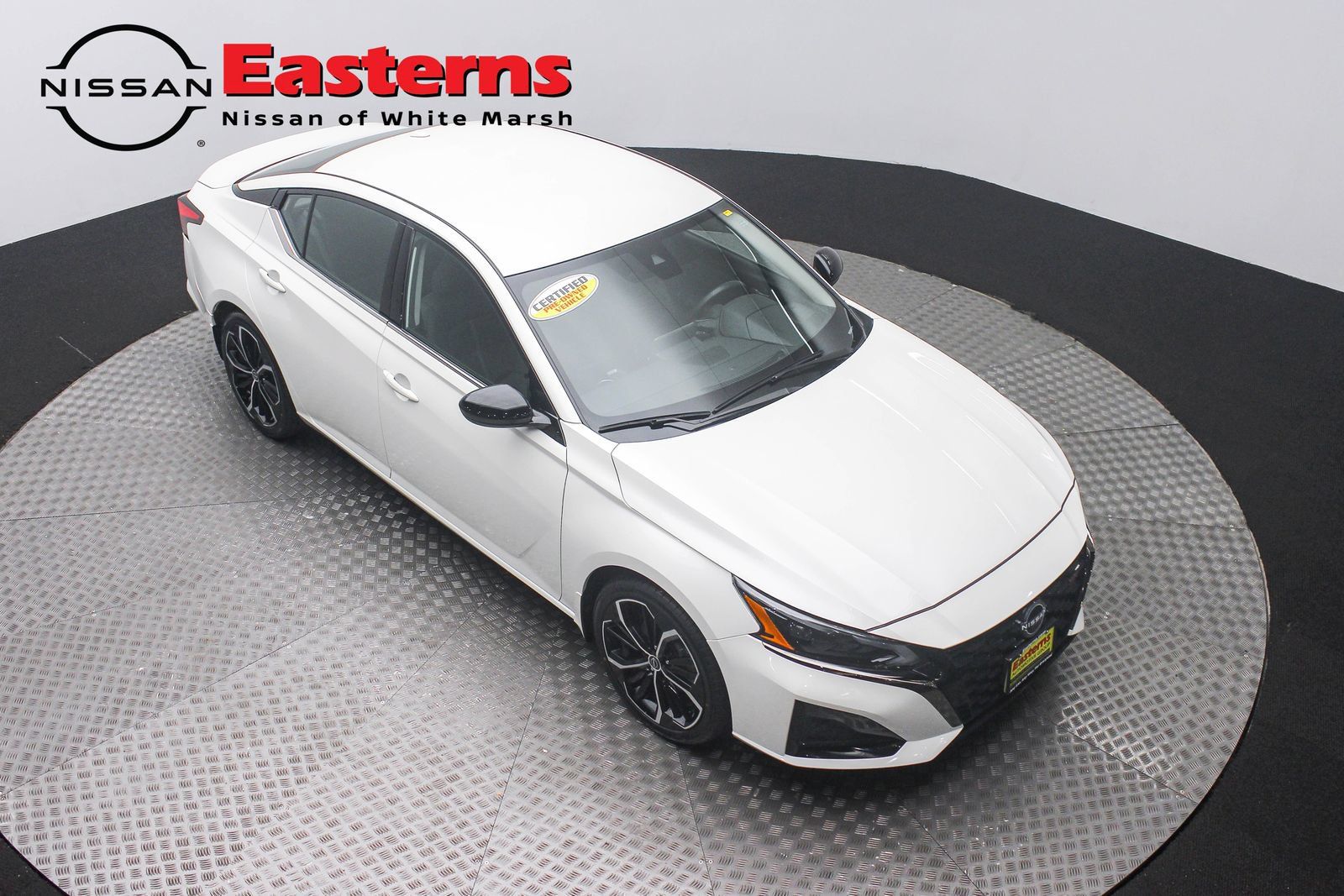 Used 2025 Nissan Altima 2.5 SR FWD image 3