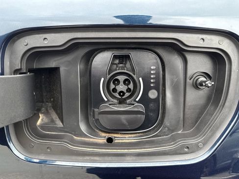 Used 2024 Jeep Wagoneer Launch Edition image 36