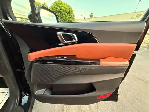 Used 2022 Kia Carnival SX FWD image 31