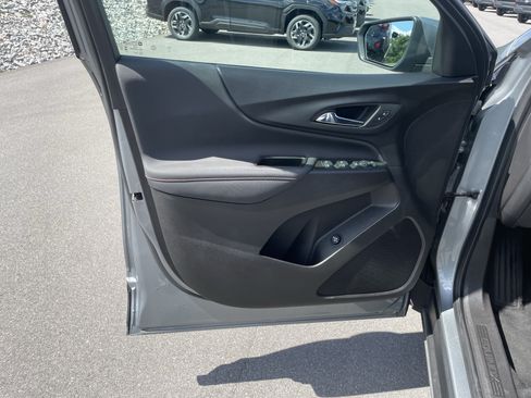 Used 2024 Chevrolet Equinox RS AWD/4WD image 15