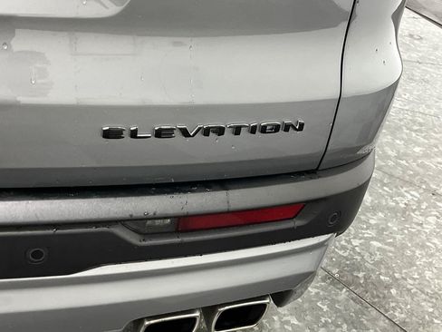 Certified 2024 GMC Acadia Elevation w/ Luxury Package AWD/4WD image 34