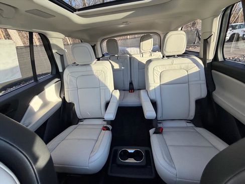 New 2026 Lincoln Aviator Reserve image 36