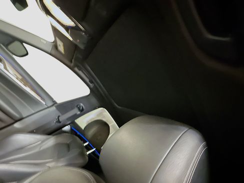 Used 2019 BMW 530e xDrive w/ Premium Package image 27