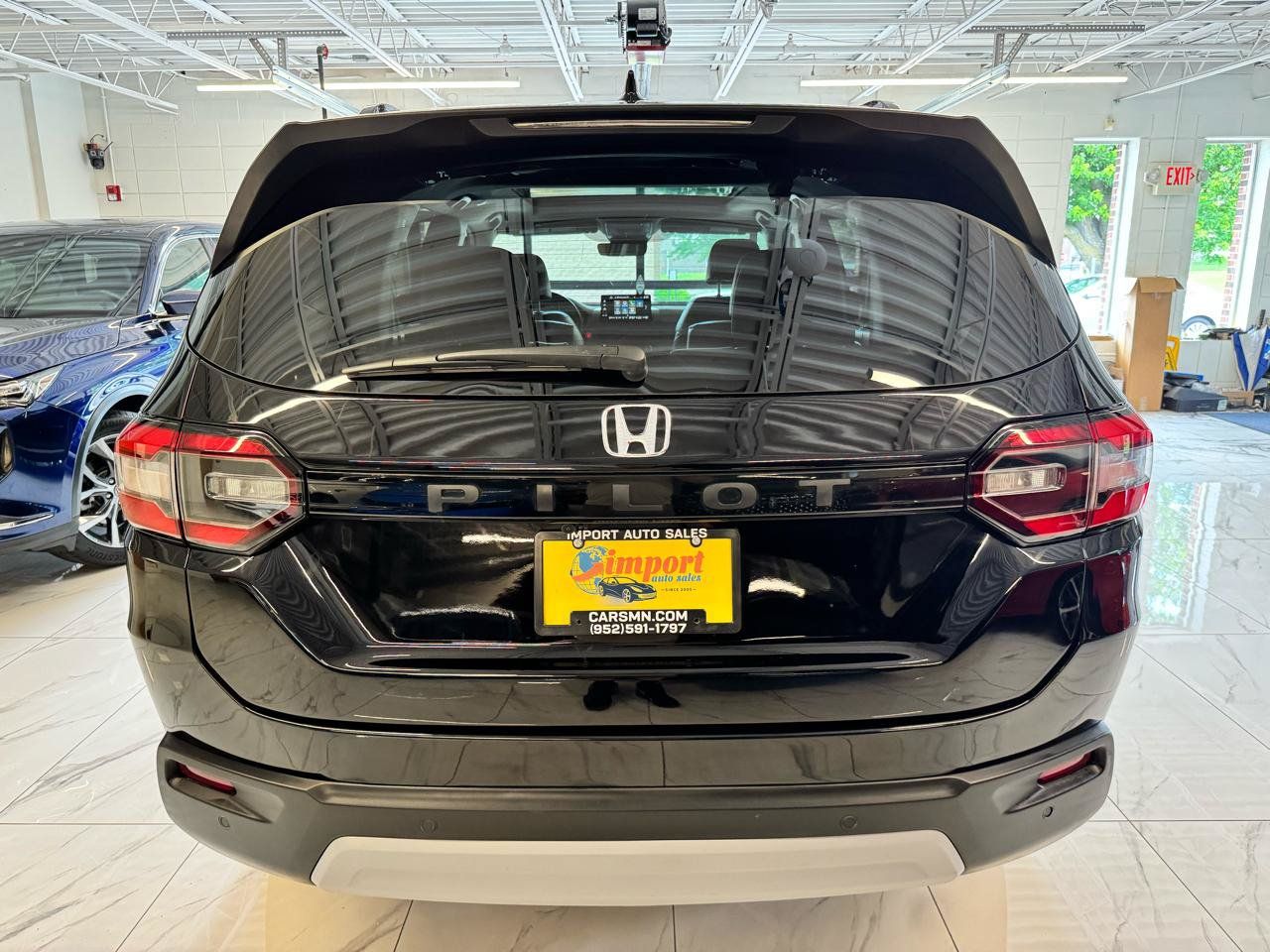 Used 2023 Honda Pilot Elite image 6