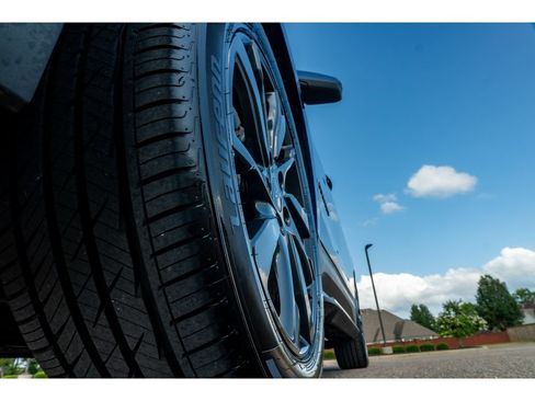 Used 2022 Chevrolet Equinox RS AWD/4WD image 9