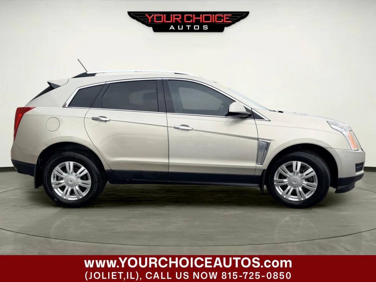 Used 2016 Cadillac SRX Luxury w/ Driver Awareness Package FWD image 8
