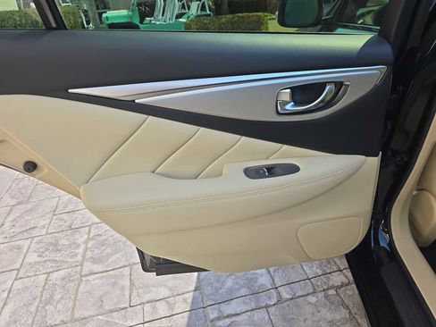 Used 2020 INFINITI Q50 Luxe w/ Cargo Package image 9