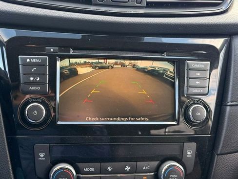 Certified 2019 Nissan Rogue SV image 35