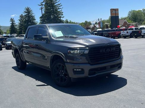 Used 2025 RAM 1500 Laramie w/ Night Edition AWD/4WD image 3