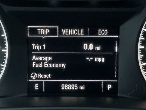 Used 2019 GMC Acadia SLE image 30