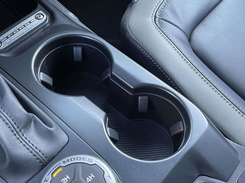 New 2025 Ford Bronco Outer Banks image 32