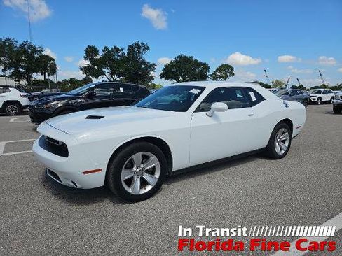 Used 2023 Dodge Challenger SXT RWD image 2