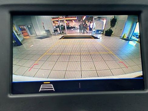 Used 2020 Chevrolet Equinox LT image 12