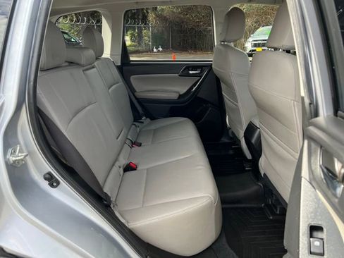 Used 2014 Subaru Forester 2.5i Limited w/ Popular Package #2 AWD/4WD image 14