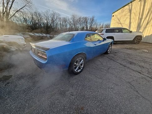 Used 2023 Dodge Challenger SXT w/ Cold Weather Group image 8