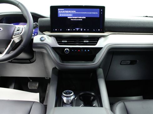 New 2026 Ford Explorer Active w/ Active Comfort Package image 19