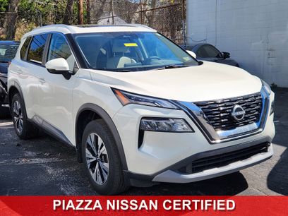 Certified 2022 Nissan Rogue SV w/ SV Premium Package