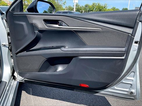 Used 2025 Toyota Camry LE FWD image 22