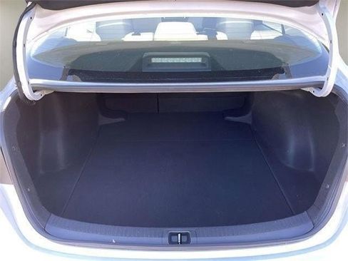 Used 2023 Toyota Corolla LE image 74