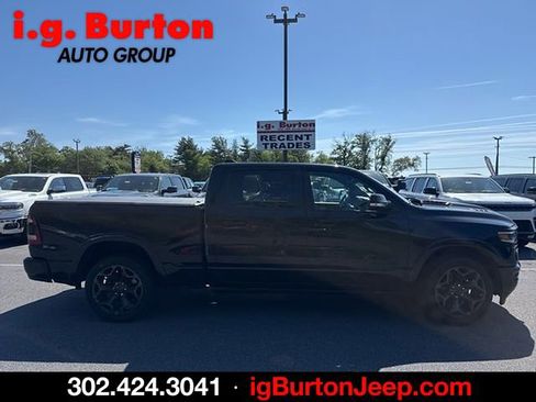 Used 2020 RAM 1500 Limited w/ Black Appearance Package AWD/4WD image 2