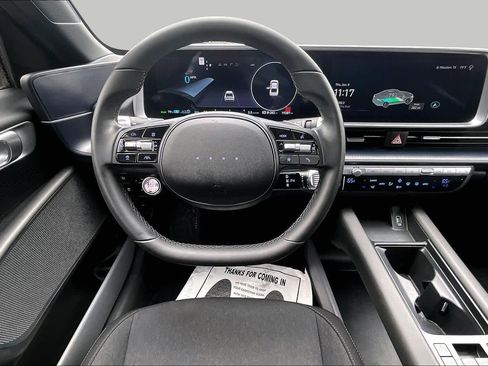 Used 2024 Hyundai Ioniq 6 SE RWD image 5