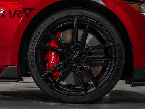Used 2021 Ford Mustang Shelby GT500 w/ Technology Package image 18