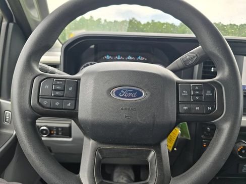 Certified 2025 Ford F250 XLT AWD/4WD image 6