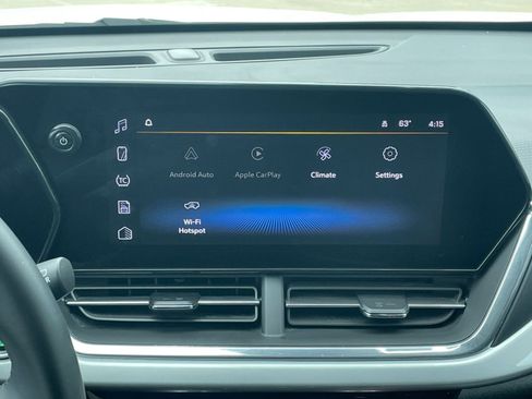 Used 2025 Chevrolet Trax LT w/ LT Convenience Package image 21