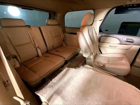 Used 2012 Chevrolet Tahoe LTZ image 19