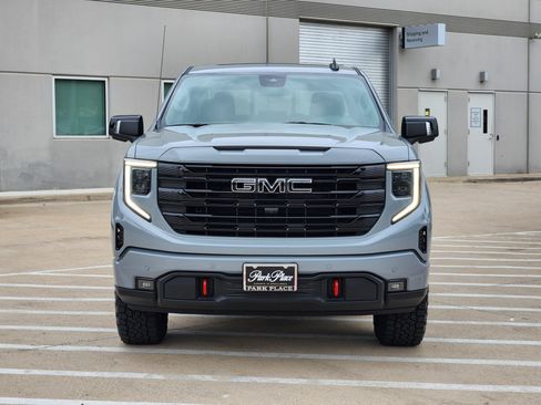 Used 2024 GMC Sierra 1500 Elevation w/ Elevation Premium Package image 5