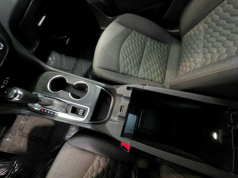 Used 2021 Chevrolet Equinox LT AWD/4WD image 32