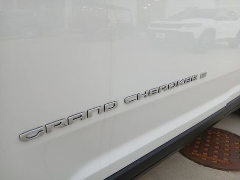 New 2026 Jeep Grand Cherokee Laredo image 31