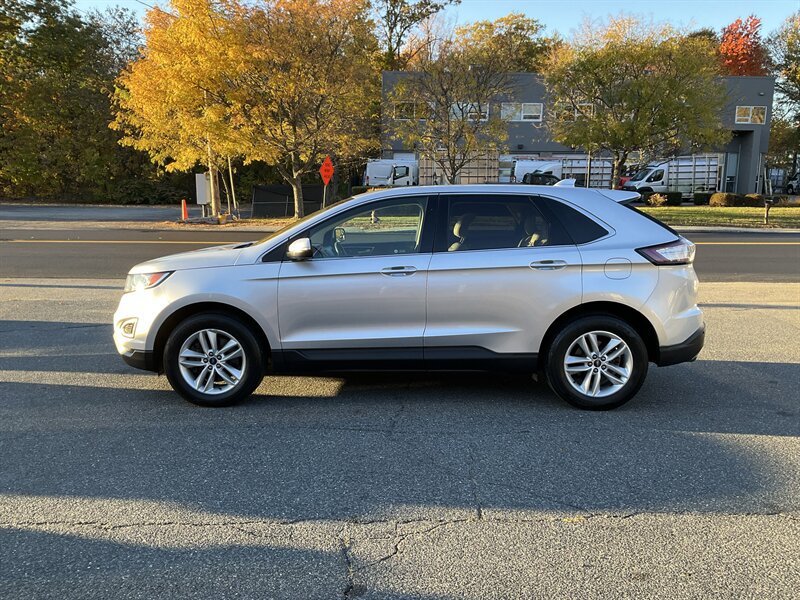 Used 2017 Ford Edge SEL AWD/4WD image 8