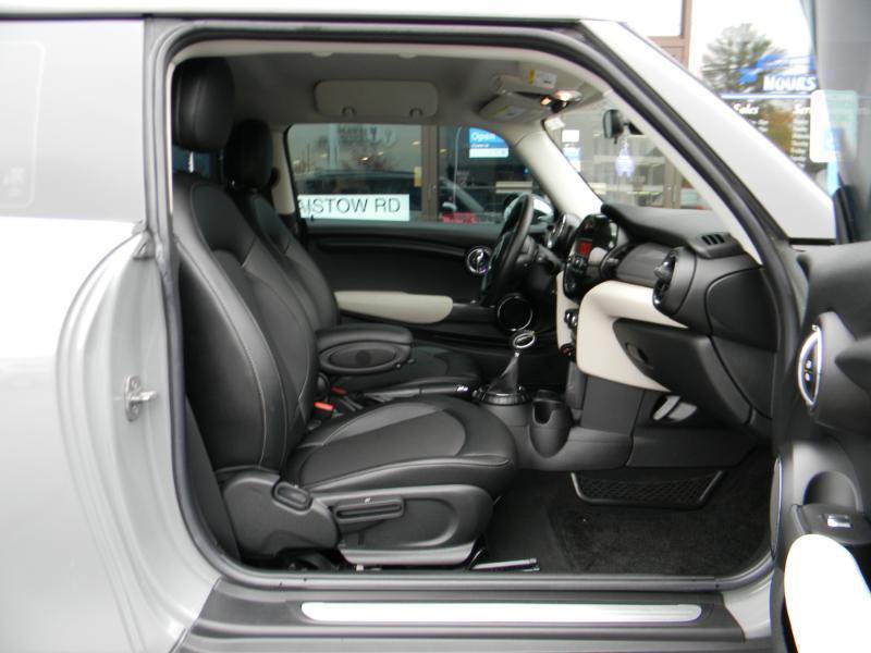 Used 2015 MINI Cooper 2-Door Hardtop FWD image 13