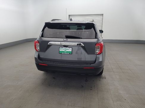 Used 2022 Ford Explorer XLT RWD image 7