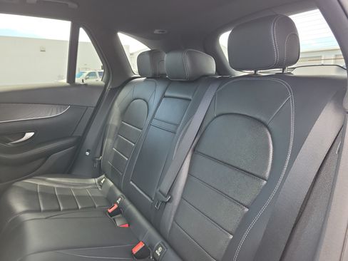 Used 2018 Mercedes-Benz GLC 300 image 10
