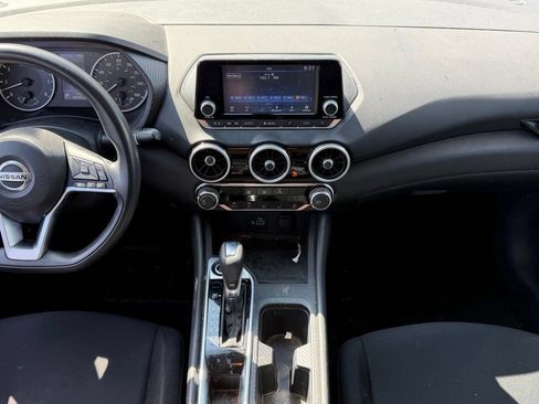 Used 2020 Nissan Sentra S FWD image 10
