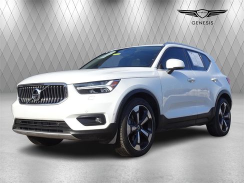 Used 2019 Volvo XC40 T5 Inscription image 6