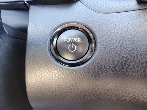 Used 2025 Toyota Camry LE image 27