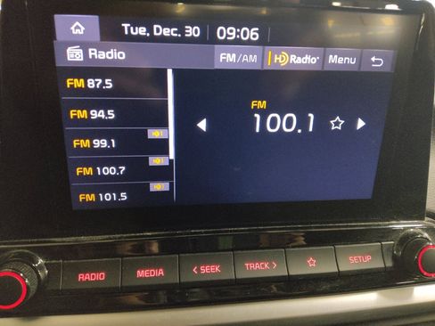 Used 2024 Kia Forte LX image 25