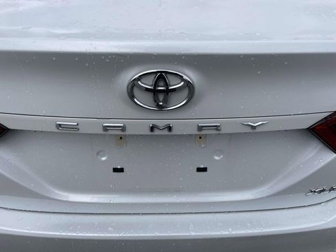 Used 2021 Toyota Camry XLE image 26