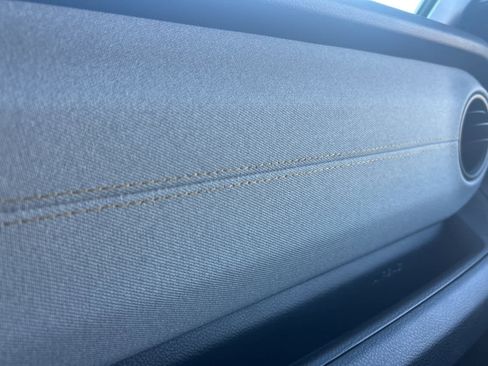 Used 2025 Jeep Gladiator Sport image 37