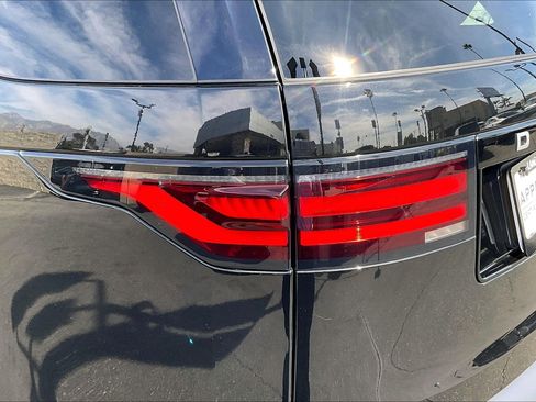 Certified 2025 Land Rover Discovery S AWD/4WD image 26