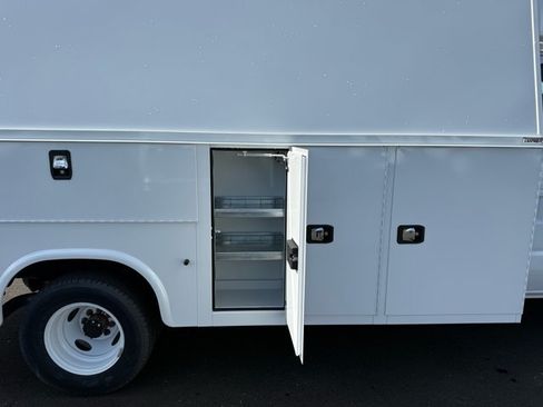 New 2026 Ford E-350 and Econoline 350 Super Duty w/ Power Equipment Group RWD image 10