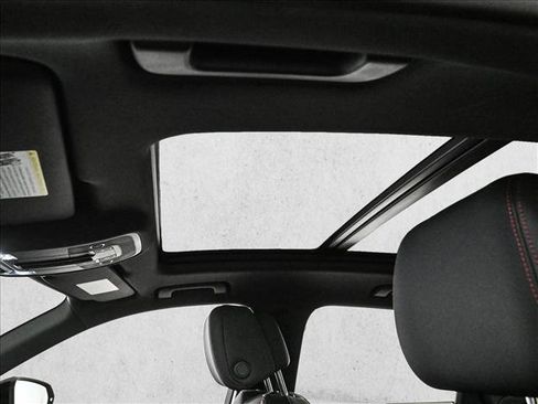 Used 2025 Audi Q3 2.0T Premium Plus w/ Premium Plus Package image 16