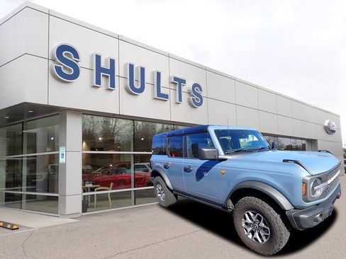 Used 2025 Ford Bronco Badlands AWD/4WD image 4